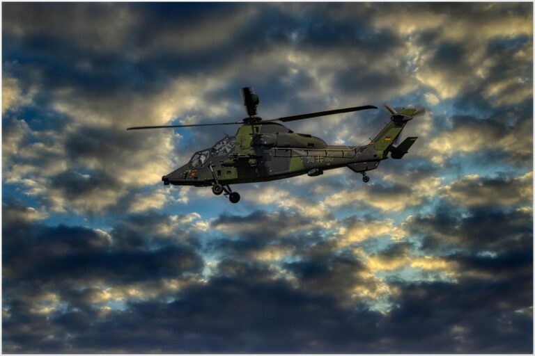 Bundeswehr Zivilschutz im Einsatz für eine sichere Energieversorgung Bundeswehr Zivilschutz im Einsatz zur Sicherung der Energieversorgung in Deutschland