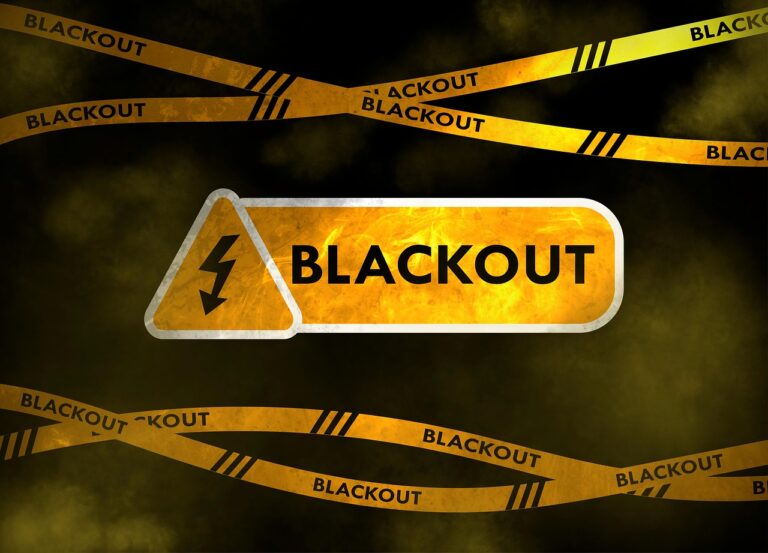 Grafische Darstellung der Unterschiede zwischen Krise und Notfall im Risikomanagement