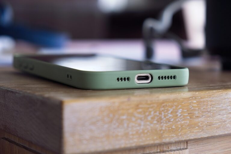 Mobile Heizung im Einsatz zur schnellen Wärme bei Heizungs-Notfällen im Winter