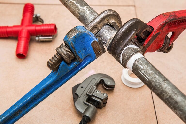 Werkzeuge Reparatur zuhause schnelle Hilfe bei defekten Hand- und Elektrowerkzeugen