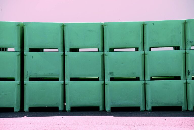 Gestörte Lieferketten verursachen Produktionsengpässe in der chemischen Industrie
